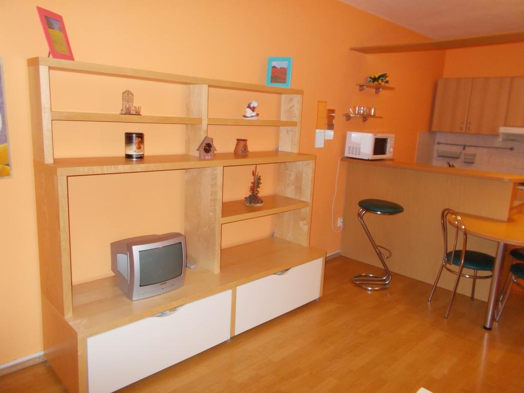 Family Apartments Spiezovec Доновали Екстериор снимка