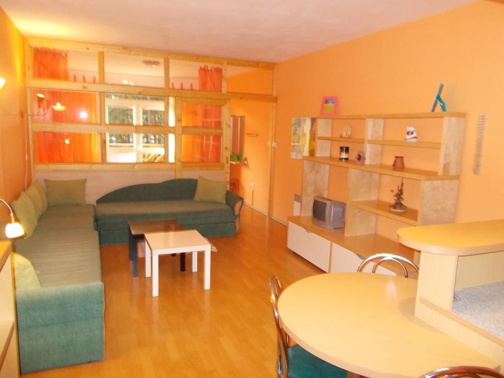 Family Apartments Spiezovec Доновали Екстериор снимка
