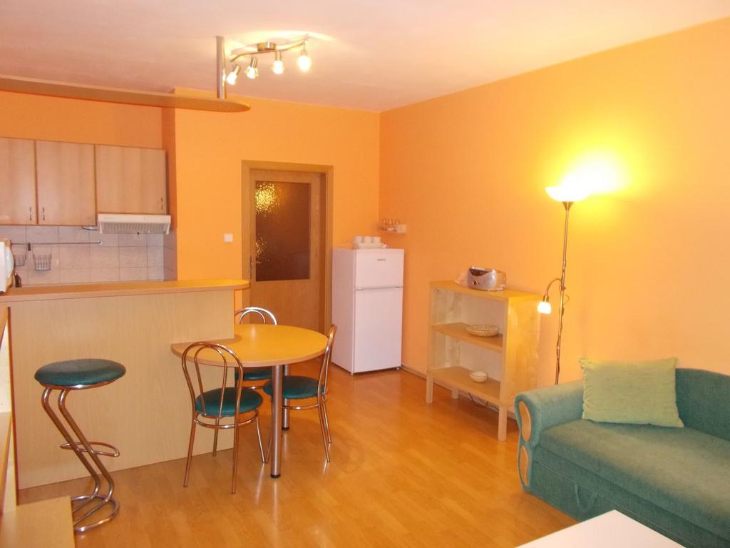 Family Apartments Spiezovec Доновали Екстериор снимка