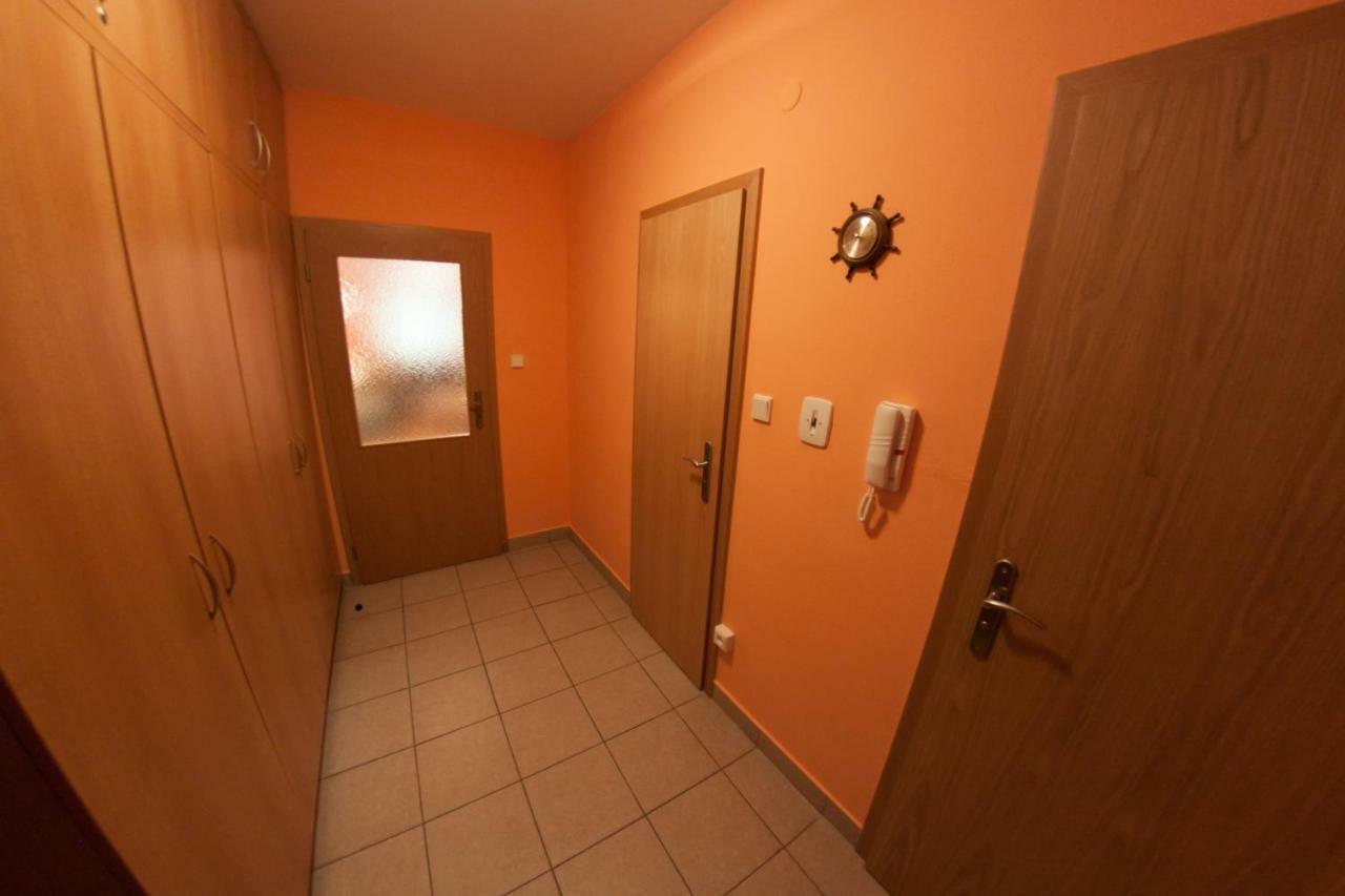 Family Apartments Spiezovec Доновали Екстериор снимка