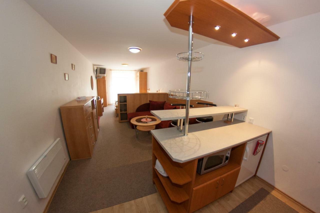 Family Apartments Spiezovec Доновали Екстериор снимка