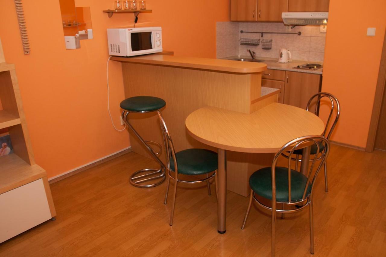 Family Apartments Spiezovec Доновали Екстериор снимка